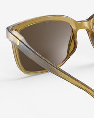 L Golden Green