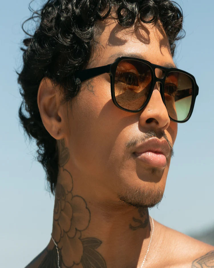 Pharell Noir