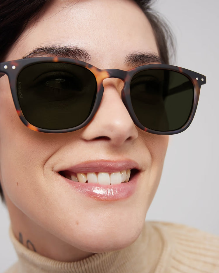 E Tortoise Polarized