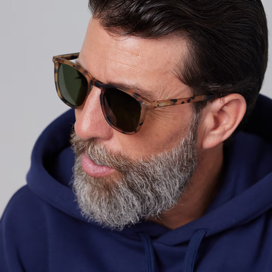 E Black Polarized