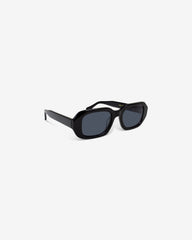 Luna.L Black