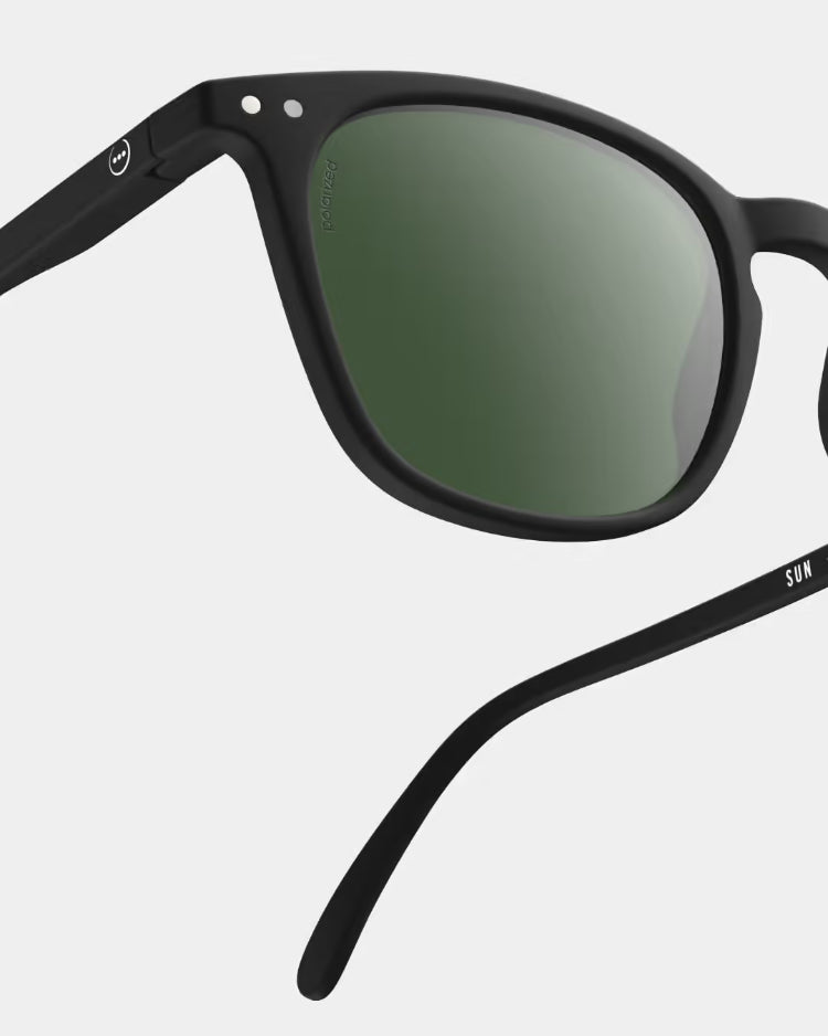 E Black Polarized